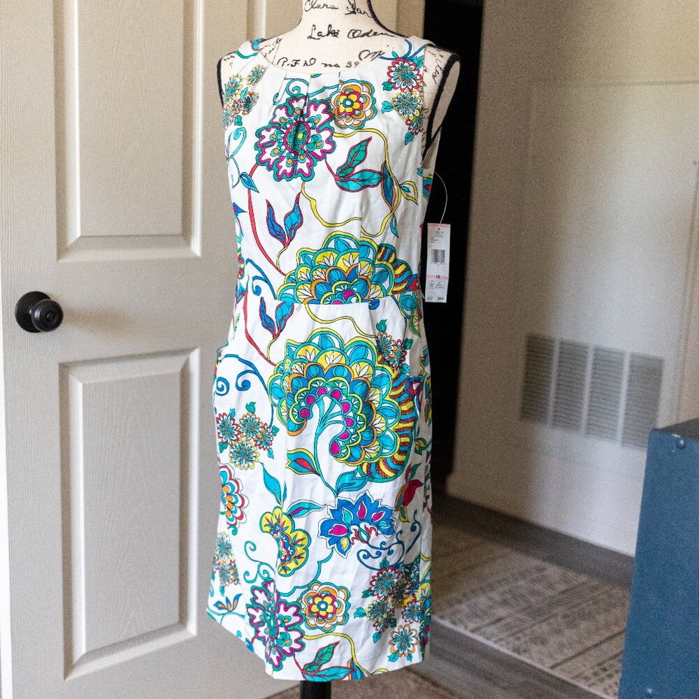 Nine West Sleeveless Paisley Print dress with Pockets! size 10
